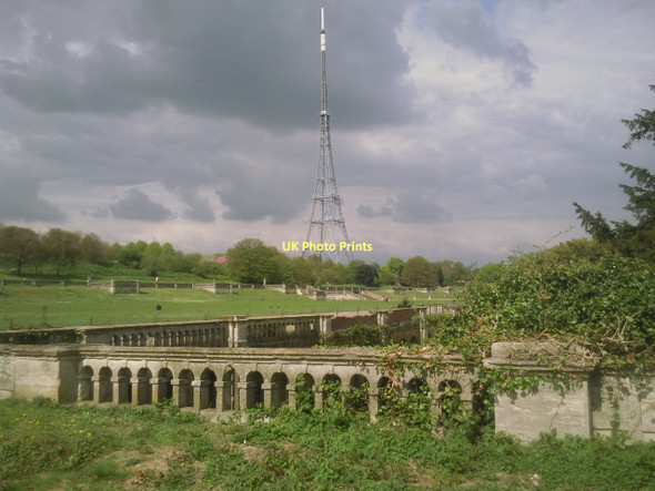 Photo 6"x4" The Crystal Palace terraces Penge c2011