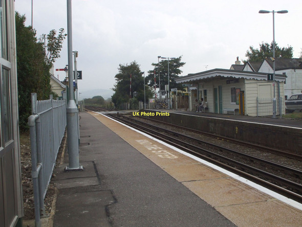 Photo 6"x4" The down platform, Berwick Station, East Sussex Berwick\/TQ5105 c2007