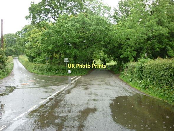 Photo 6"x4" The junction of Broom Lane and Gibfield Lane Blackwall\/SK2549 c2011