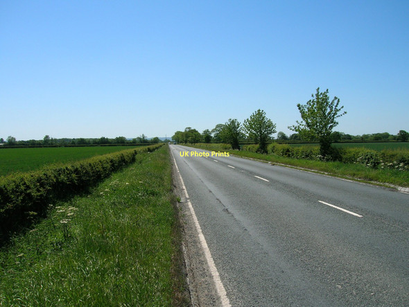 Photo 6"x4" A169 towards Malton High Marishes c2011