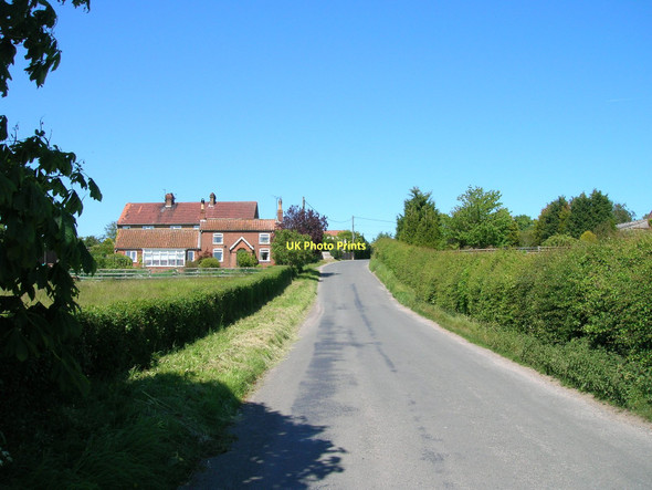Photo 6"x4" Barugh Lane into Little Barugh Little Barugh c2011