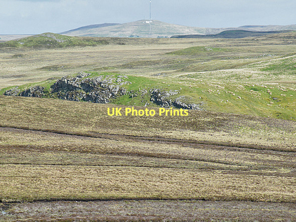 Photo 6"x4" Creag Latharbaidh Baile Ailein c2011