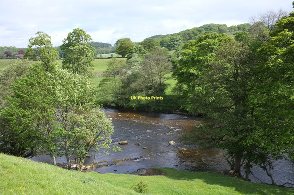 Photo 6"x4" River Wharfe Addingham c2011