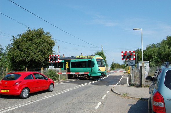 Photo 6"x4" Appledore Level Crossing Snargate c2011