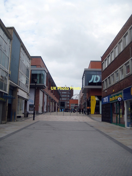 Photo 6"x4" Trinity Walk retail development-outside views (25) Wakefield\/SE3320 c2011