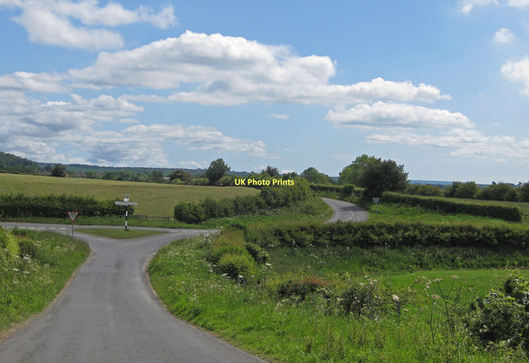 Photo 6"x4" Staggered crossroads, Kirkdale Welburn\/SE6884 c2011