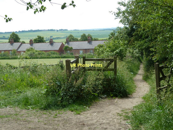 Photo 6"x4" Footpath down to New Bolsover model village Bolsover c2011