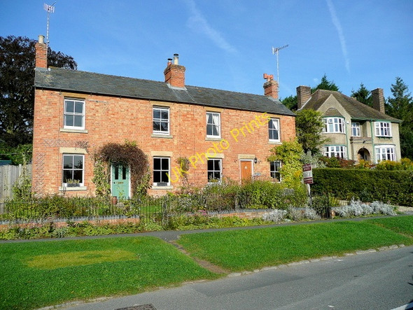 Photo 6"x4" Village housing, Ashton under Hill Ashton under Hill c2009