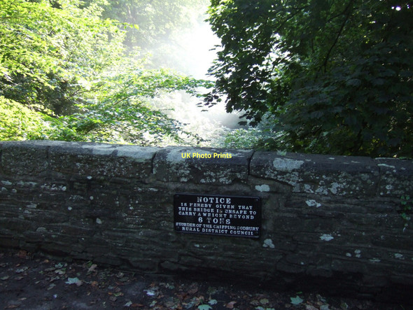 Photo 6"x4" Frenchay: the six ton limit Downend\/ST6477 c2010