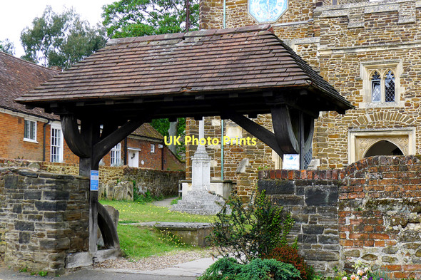 Photo 6"x4" Entrance to St. Andrew the Apostle, Ampthill Ampthill c2011