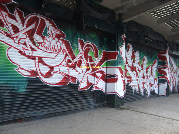 Photo 6"x4" Graffiti on Old Municipal Market Brighton\/TQ3106 c2011