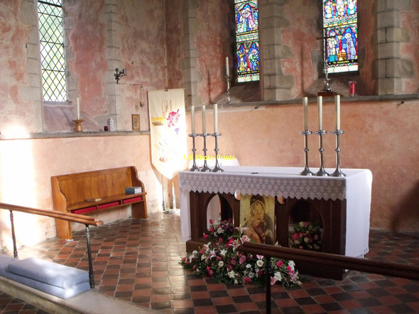 Photo 6"x4" Sanctuary, St. Mary's, Barnham Saxby\/SU9603 c2010