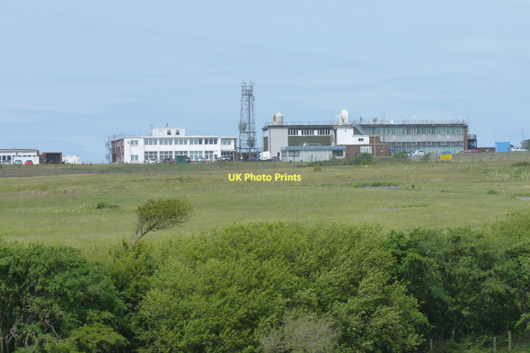 Photo 6"x4" Buildings and mast on the DERA site, Aberporth Parcllyn c2011