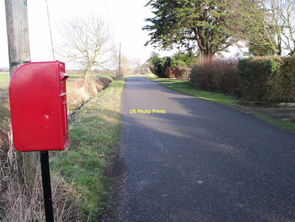 Photo 6"x4" Postbox on minor road near Bosham Bosham Hoe c2010