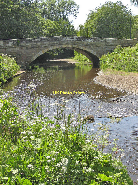 Photo 6"x4" River Seven, a downstream view Sinnington c2011