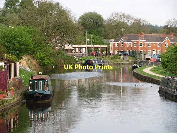 Photo 6"x4" The Leeds and Liverpool Canal Appley Bridge c2011