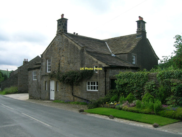 Photo 6"x4" Stone cottage, Burnsall Burnsall c2011