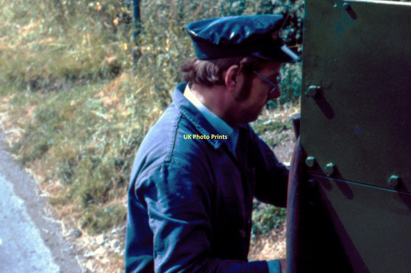 Photo 6"x4" Welshpool & Llanfair Light Railway - 1979 Castle Caereinion c1979