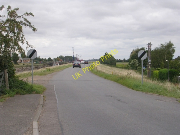 Photo 6"x4" East Bank Port Sutton Bridge c2009