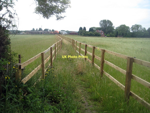 Photo 6"x4" Fenced path, Smalley Bight farm (4) Stanley\/SE3424 c2011