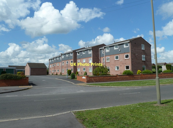 Photo 6"x4" Flats by Newbold Back Lane Chesterfield\/SK3871 c2011