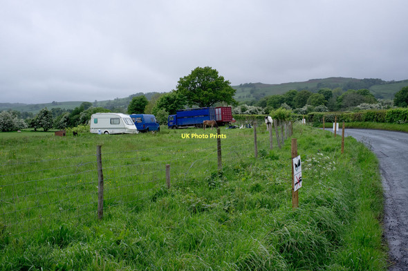 Photo 6"x4" Travellers by the A683 Sedbergh c2011