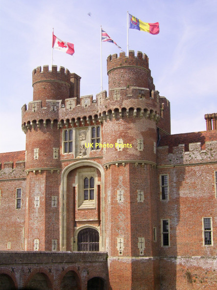 Photo 6"x4" Portal of Herstmonceux castle Golden Cross\/TQ6310 c2007