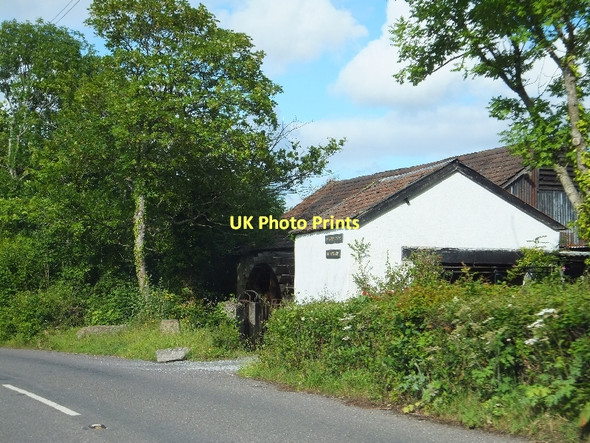 Photo 6"x4" Mill near Steps Bridge Butts\/SX8089 c2011