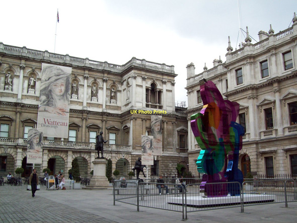 Photo 6"x4" Courtyard of Royal Academy of Arts, London Westminster c2011