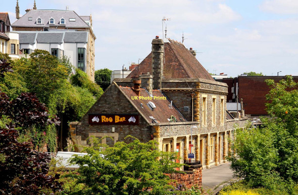 Photo 6"x4" The Roo Bar in Clifton Down Cotham\/ST5874 c2011