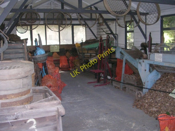Photo 6"x4" Grading Shed - Spalding Bulb Museum - Surfleet Road Crossgate\/TF2426 c2009