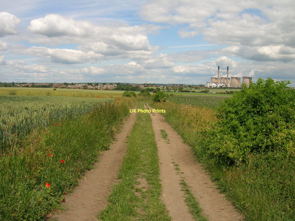 Photo 6"x4" Lower Taythes Lane (track) heading north Knottingley c2011