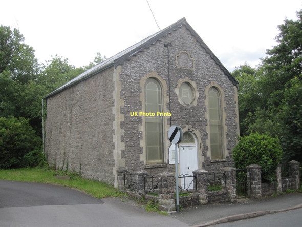 Photo 6"x4" Glangrwyney: Providence Baptist Chapel (1863) Glangrwyney c2011