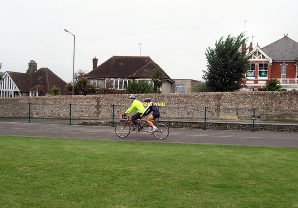 Photo 6"x4" Tandem cyclists - Preston Park Brighton\/TQ3106 c2011