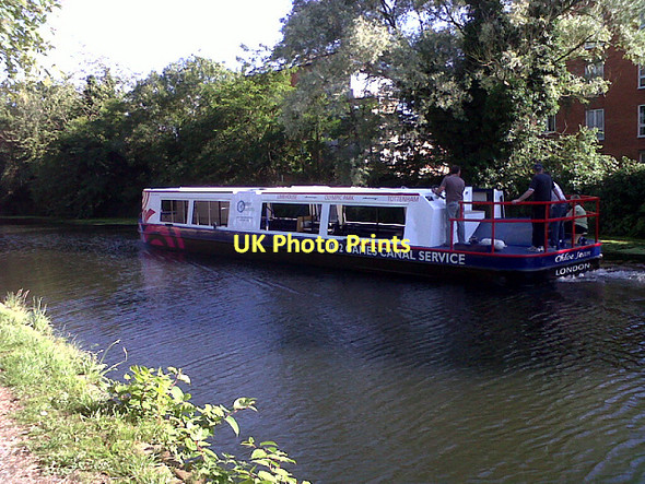 Photo 6"x4" Olympic boat Leyton\/TQ3786 c2011