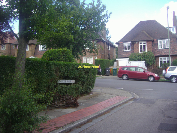 Photo 6"x4" Maurice Walk, Hampstead Garden Suburb Finchley c2011