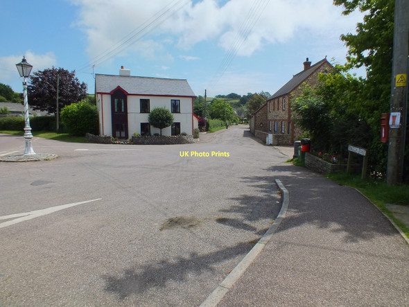 Photo 6"x4" The Toll House Road Green\/SY2494 c2011