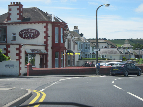 Photo 6"x4" Craignelder Hotel Stranraer c2011