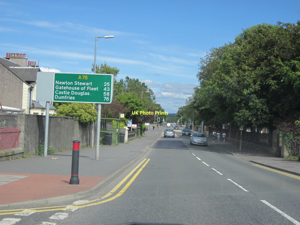 Photo 6"x4" London Road Stranraer c2011