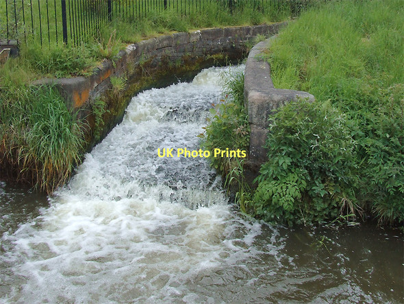 Photo 6"x4" Lock overflow north of Milton, Stoke-on-Trent Baddeley Green c2011