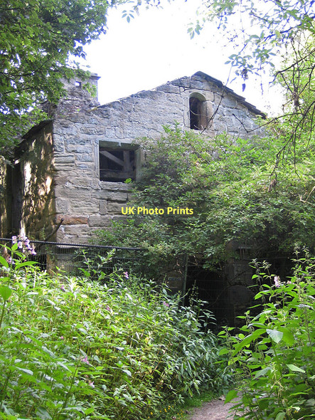 Photo 6"x4" Derelict stone building, Harewood Estate Harewood\/SE3245 c2011