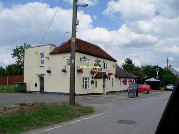 Photo 6"x4" The Oak public house, Tiptree Messing c2011