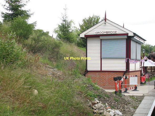 Photo 6"x4" Groombridge new signal box Birchden c2011