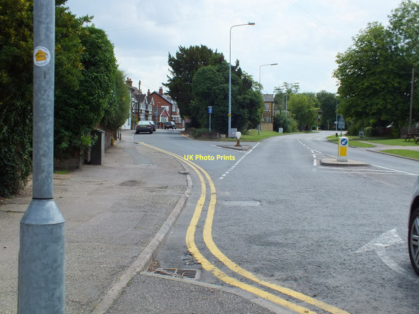 Photo 6"x4" The Luton Road, Barton-le-Clay Barton-le-Clay c2011