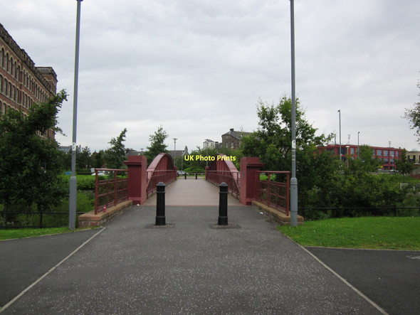 Photo 6"x4" Public Footbridge Paisley c2011