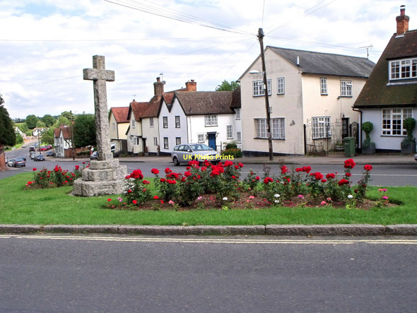 Photo 6"x4" War memorial, Great Bardfield, Essex Great Bardfield c2011
