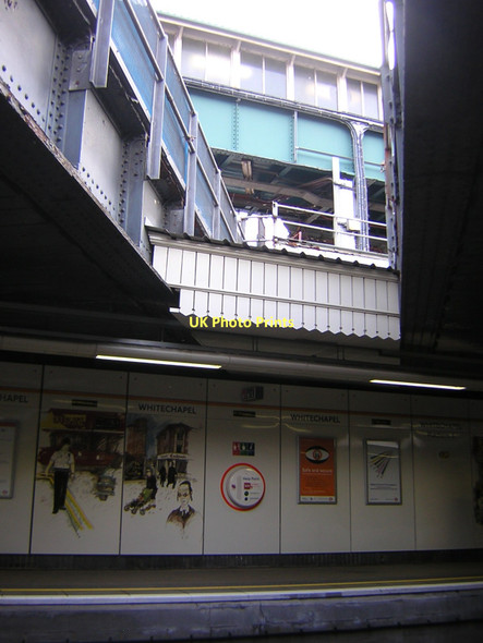 Photo 6"x4" Whitechapel Station, East London Line Stepney\/TQ3481 c2011