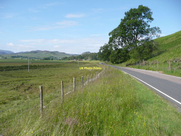 Photo 6"x4" A86 east of Cluny Castle Balgowan\/NN6394 c2011