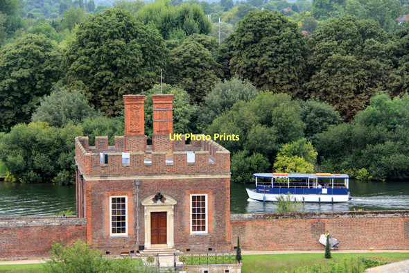 Photo 6"x4" River Thames, Hampton Court, Surrey Surbiton c2011