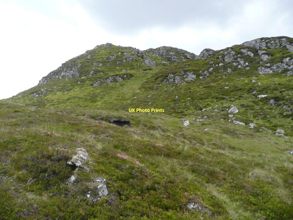 Photo 6"x4" Looking up Sron M\u00c3\u00b2r na h-Uamhaidh Balgowan\/NN6394 c2011